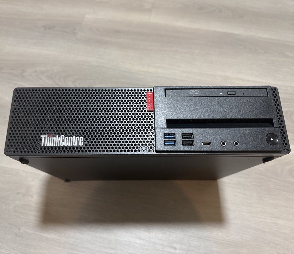 Lenovo ThinkCentre M720s Desktop PC