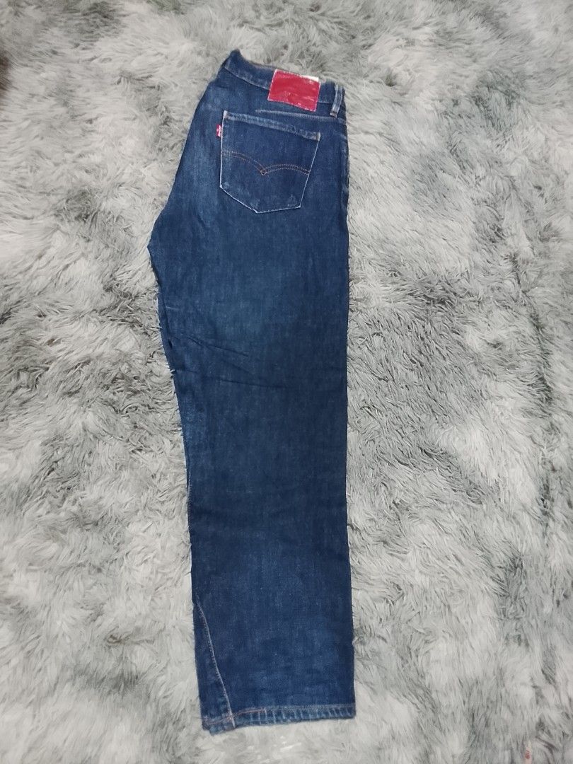 Women's Levis Engineered Big E Jeans 30-32 (Category: Jeans) located in Davao. Submitted by thevintagehunterdvo (Listing ID 1448192537, Image 2). Description: Waist 30-32 Length 35 (from waist- to Hem) Thigh 11 Hem 9 299+ 144shipping.