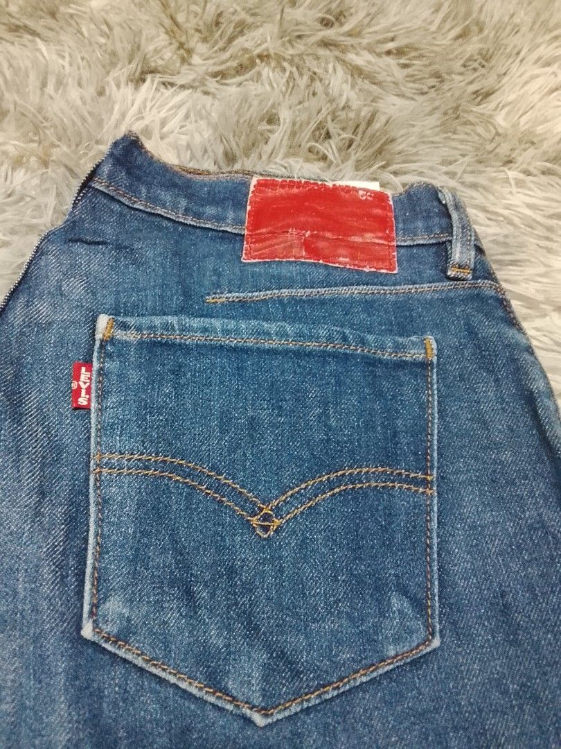 Women's Levis Engineered Big E Jeans 30-32 (Category: Jeans) located in Davao. Submitted by thevintagehunterdvo (Listing ID 1448192537, Image 3). Description: Waist 30-32 Length 35 (from waist- to Hem) Thigh 11 Hem 9 299+ 144shipping.