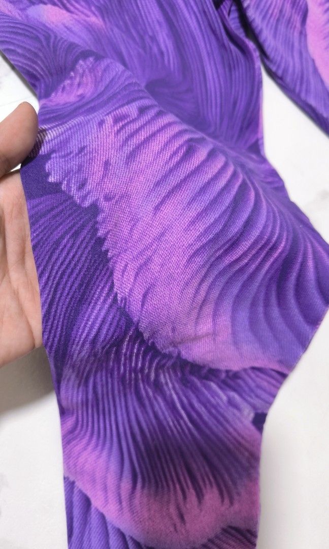 LIQUIDO leggings active wear (Category: Activewear) located in Cavite. Submitted by csl_corner (Listing ID 1448275733, Image 2). Description: LIQUIDO leggings size S stretch like new✨ 💯 Authentic Original.