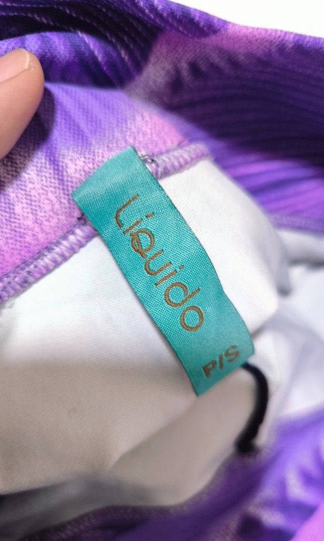 LIQUIDO leggings active wear (Category: Activewear) located in Cavite. Submitted by csl_corner (Listing ID 1448275733, Image 3). Description: LIQUIDO leggings size S stretch like new✨ 💯 Authentic Original.