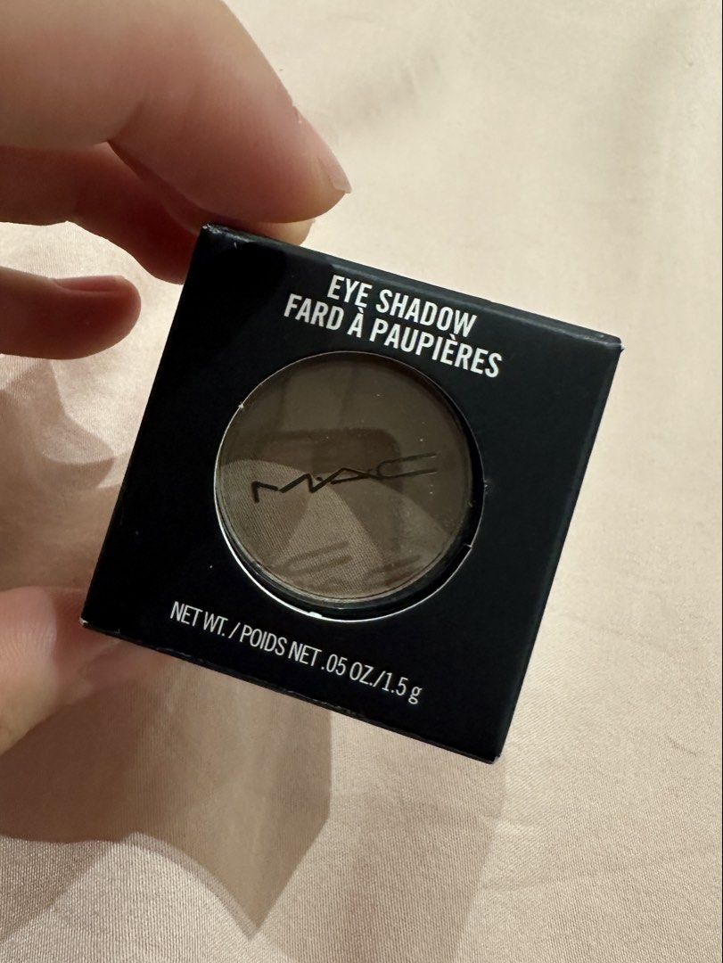 MAC Eyeshadow Omega Matte (Category: Makeup) located in Quezon City. Submitted by timelessfinds (Listing ID 1448236480, Image 3). Description: RFS: given as a gift; I don’t use eyeshadow SRP: ₱1650.