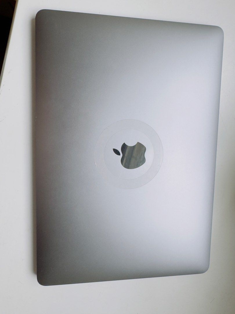 Macbook spoiled502706769998663681