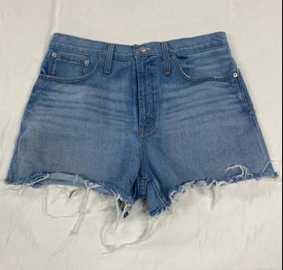 (Category: ) located in . Submitted by chinitafrommanila (Listing ID 1448131790, Image 1). Description: .