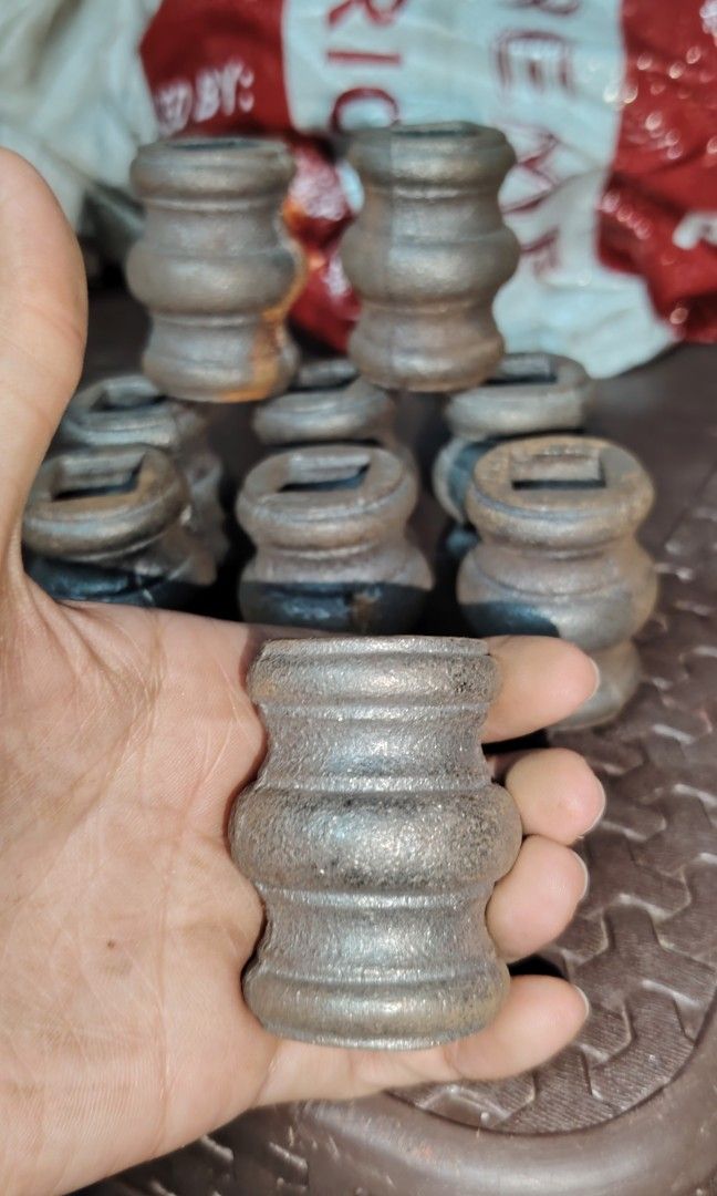 Metal cast iron baluster railing stair decor (Category: Construction & Building Materials) located in Caloocan City. Submitted by zenmountain-d8b1c0 (Listing ID 1448186184, Image 2). Description: Cod po tayu 😍.