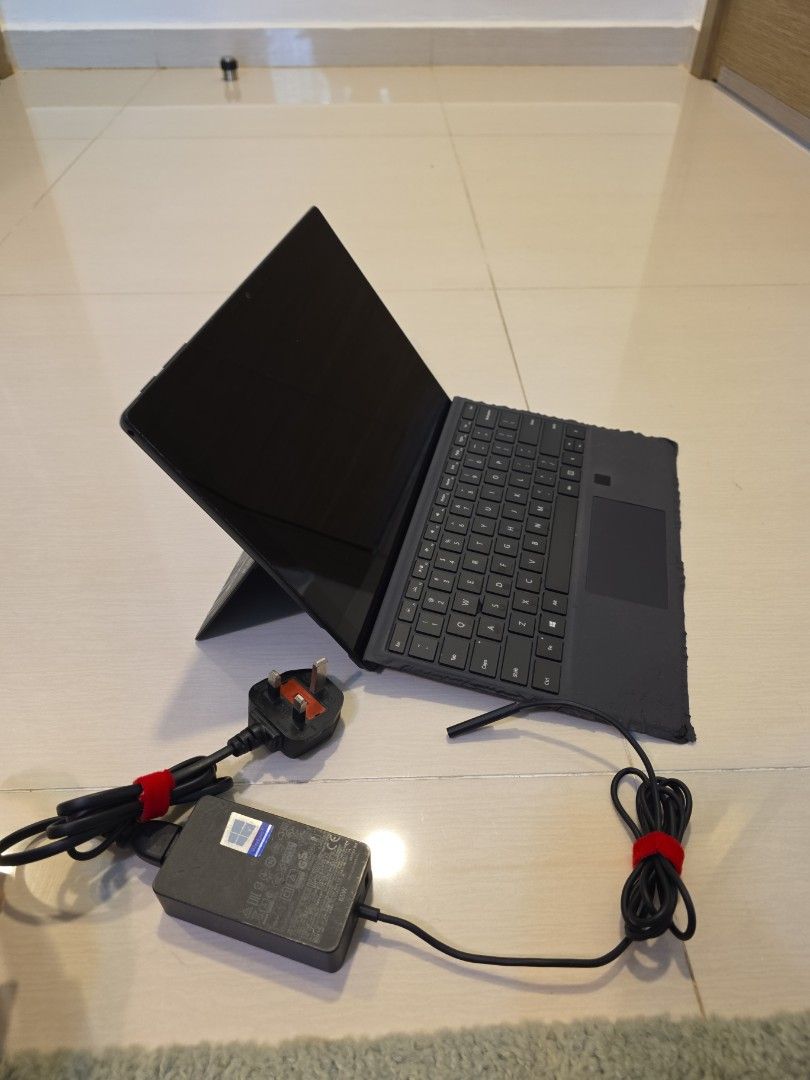Microsoft Surface Pro 7☆ i7/16GB/256502706780264222721