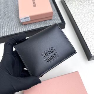 （分類：）位於 。 由 bellezza. 提交（商品編號 1448152802，圖片 1）。簡介： 。