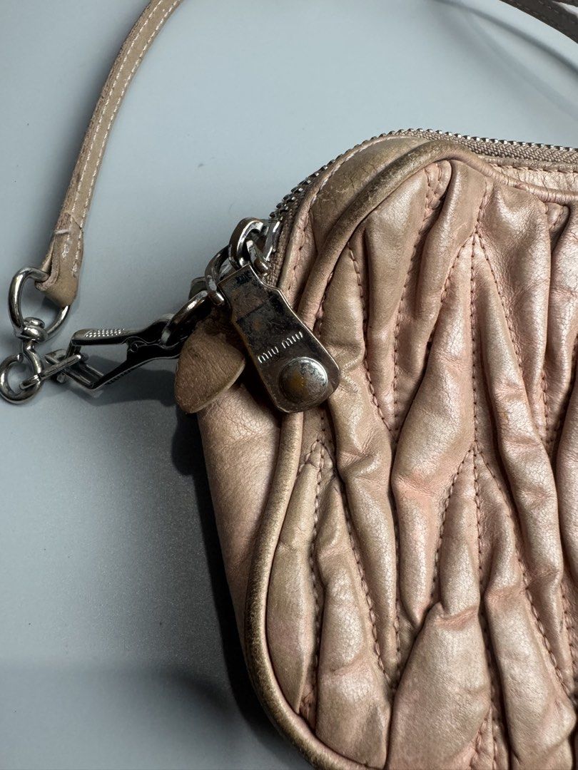 Miu miu - Matelasse Leather - Camera Bag (Category: Luxury Bags & Wallets) located in San Pablo. Submitted by _daddyrey (Listing ID 1448233741, Image 2). Description: Miu miu - Matelasse Leather - Camera Bag Rank AB Minor scratches sa corners & front Missing white tag & black tag NGA since missing tag DM!.