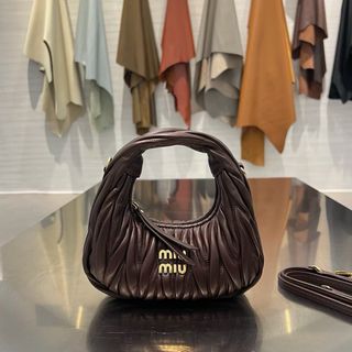 （分類：）位於 。 由 00s_fashion_quality 提交（商品編號 1448190112，圖片 1）。簡介： 。