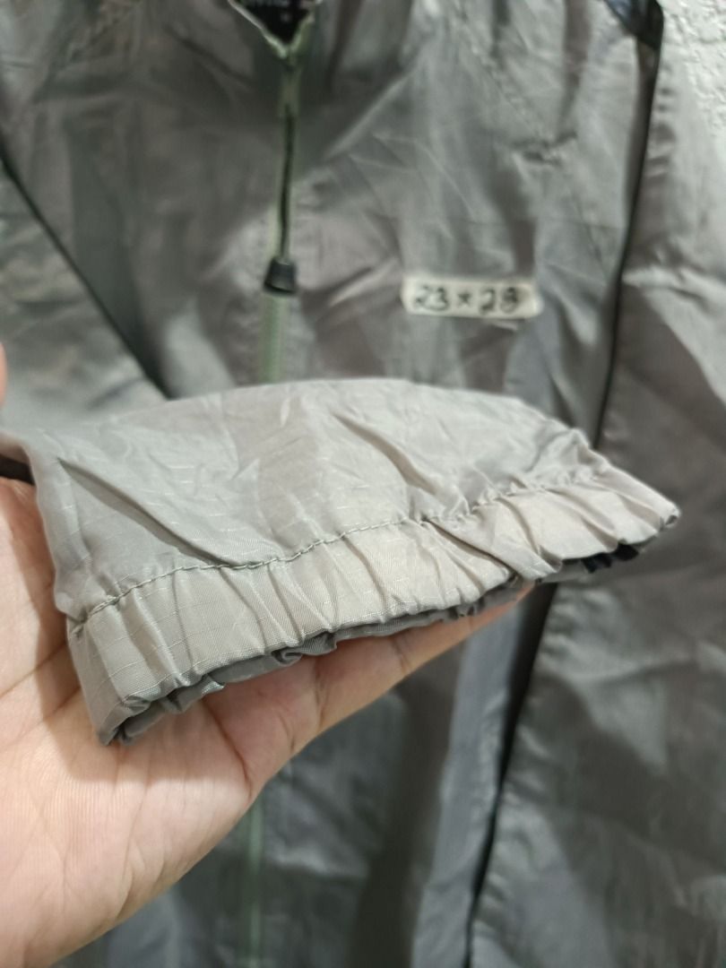 NATURAL CLOTHES STYLE LIGHT-WEIGHT NYLON WINDBREAKER (Category: Coats, Jackets and Outerwear) located in Calamba. Submitted by roots.online (Listing ID 1448247341, Image 3). Description: Details: Fits XL to 2XL Dimes: 23W x 28L Color: Gray Condition: Very good, no issue Please manage your expectation, item being sold is preloved and not brand new unless stated otherwise. Major and minor issues will be declared. Signs of usage and presence of lint