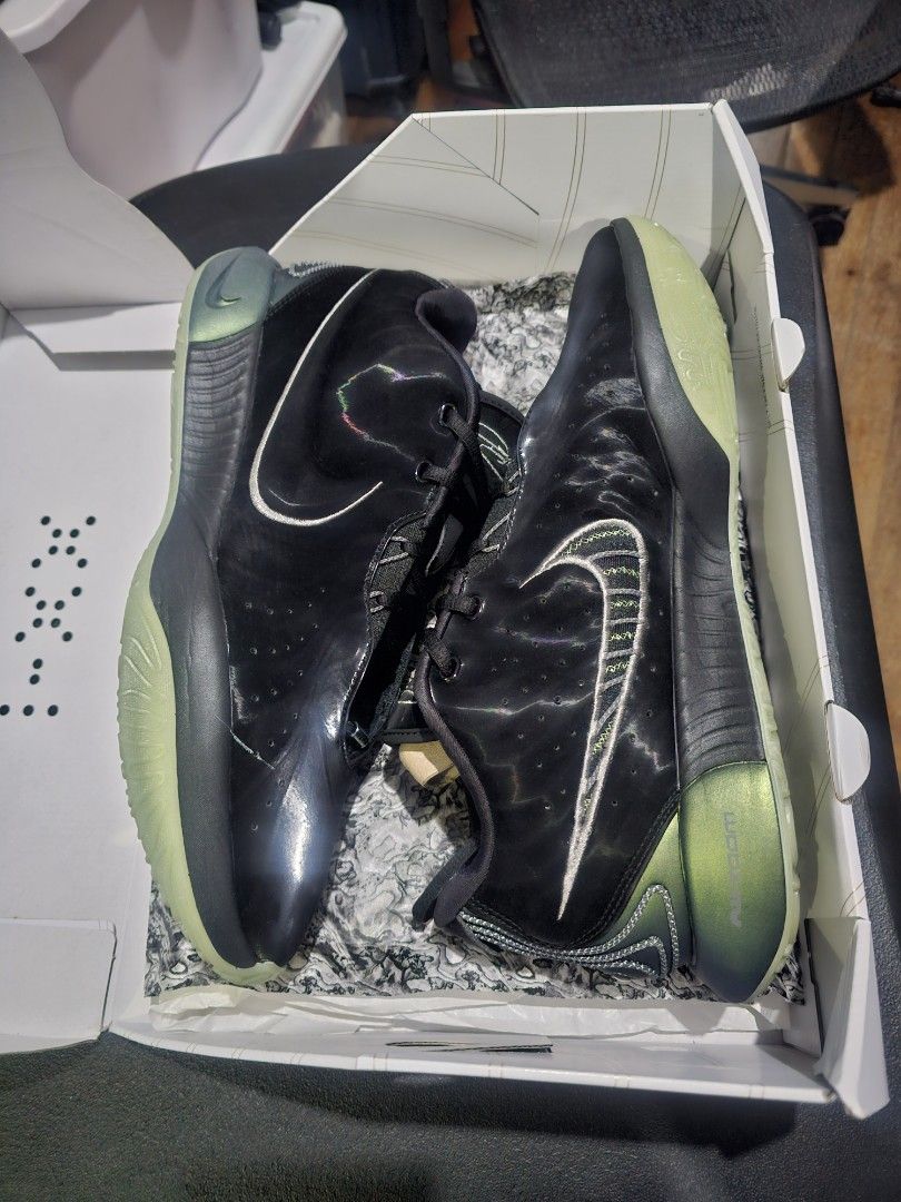 Nike Lebron 21 Tahitian (Category: Sneakers) located in San Juan City. Submitted by frelite (Listing ID 1448248794, Image 1). Description: authentic used once for walking size 13.