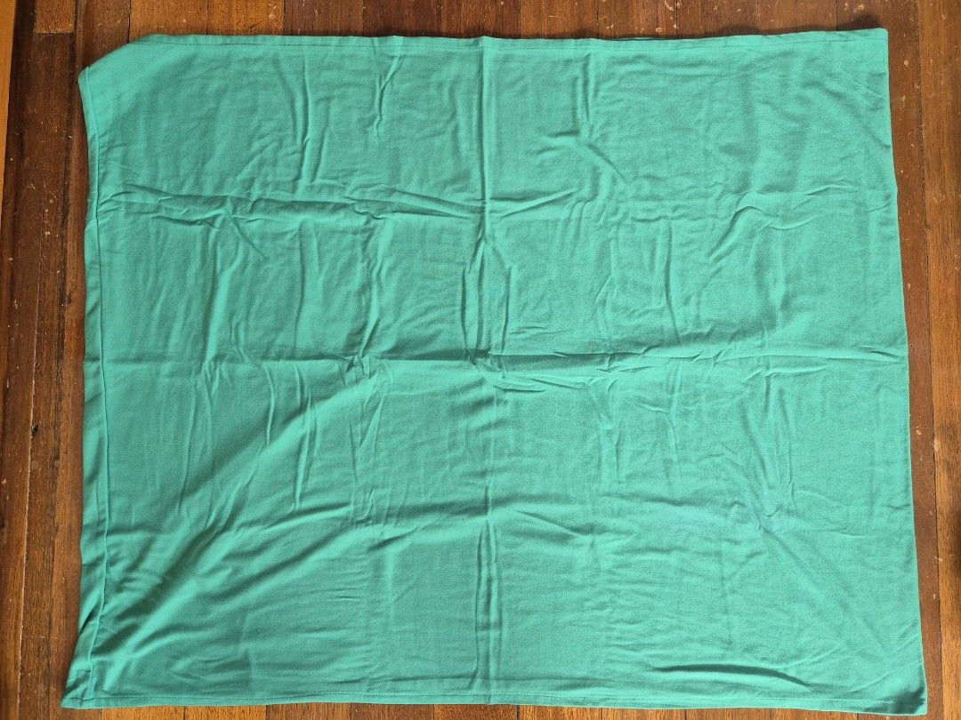 Nursing Cover, Green (Category: Breastfeeding & Bottle Feeding) located in Cavite. Submitted by mommyd.clutter (Listing ID 1448092775, Image 1). Description: ‼️Please manage your expectations as these items are preloved/used..