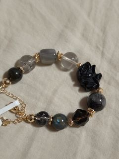 (Category: ) located in . Submitted by totetreasures (Listing ID 1448257645, Image 1). Description: .