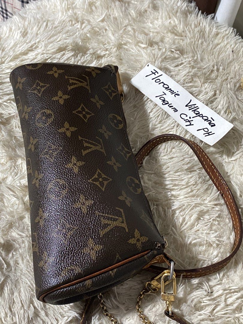Orig Eva Project (Category: Luxury Bags & Wallets) located in Tagum. Submitted by amarasluxbag (Listing ID 1448172989, Image 2). Description: Replaced revits and leather sa kabitan ng strap ,cracks dirt sa loob Bawal to sa maselan may mga issue na Pero super tibay pa talaga PROJECT bag na to.