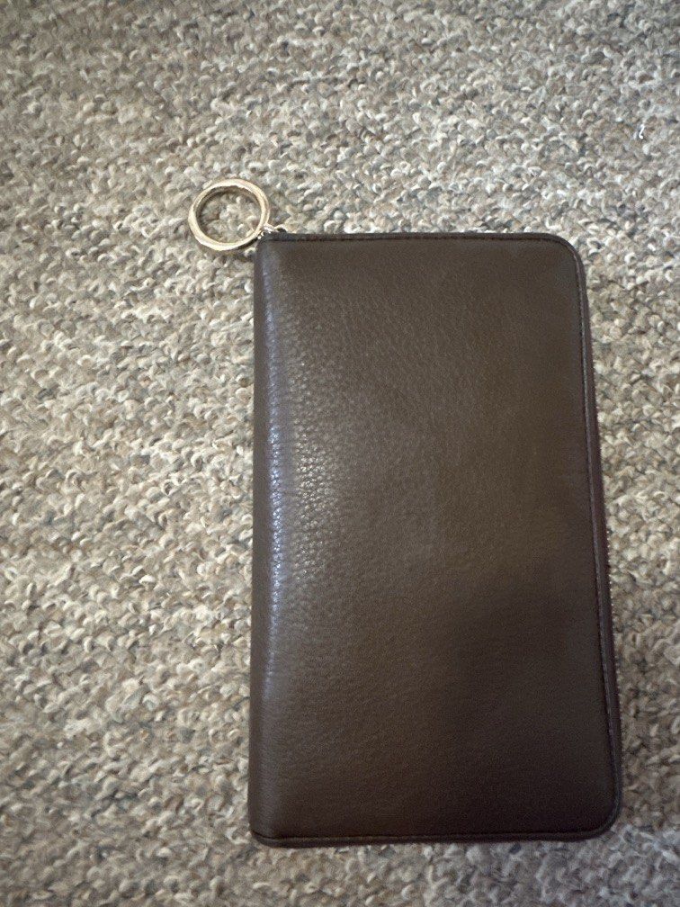 Oroton Wallet (Category: Women's Bags & Wallets) located in Liverpool. Submitted by amraluckett (Listing ID 1448121646, Image 1). Description: Brown Oroton Wallet.