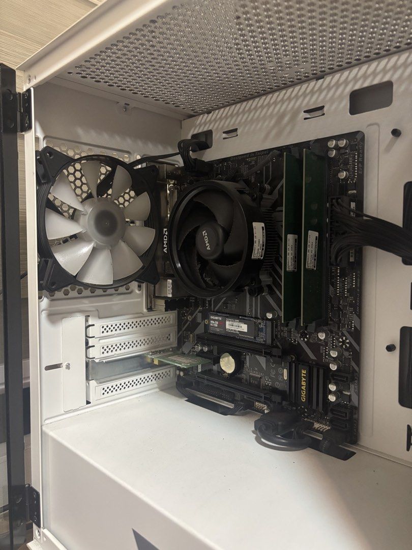 Personal Computer (PC) (Category: Desktops) located in Caloocan City. Submitted by wybieee_0.0 (Listing ID 1448180312, Image 2). Description: Personal computer good for gaming or working! 💭 RFS: No longer needed and used 💸 Payment: Cash, GCash, bank transfer 📦 Shipping: Can be delivered (handled by buyer) or can meet-up if within Metro Manila ‼️ Note: 5 years old, originally bought for 60k .