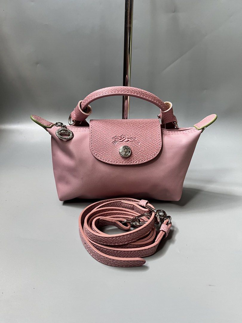 Pink micro longchamp (Category: Luxury Bags & Wallets) located in San Jacinto. Submitted by kellysthrift_ (Listing ID 1448167028, Image 1). Description: .