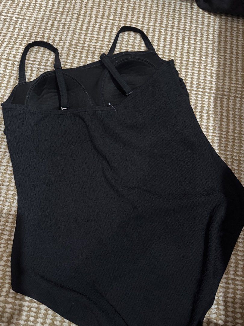 Plus Size Black Ribbed Square Neck One-Piece Swimsuit (Category: Bikinis & Swimsuits) located in Valenzuela. Submitted by cutratemnl (Listing ID 1448192905, Image 3). Description: Removable straps.