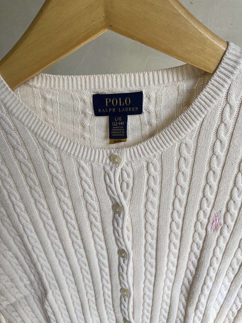 Polo Ralph Lauren Cable Cardigan (Kategori: Atasan) berada di Surabaya. Dikirim oleh stacystuff (ID iklan 1448181502, Gambar 3). Deskripsi: Ld 90-110 Pj 60 Good condition Ori barcode tembus (-) yellow & white stain sangatt samar slide akhir.