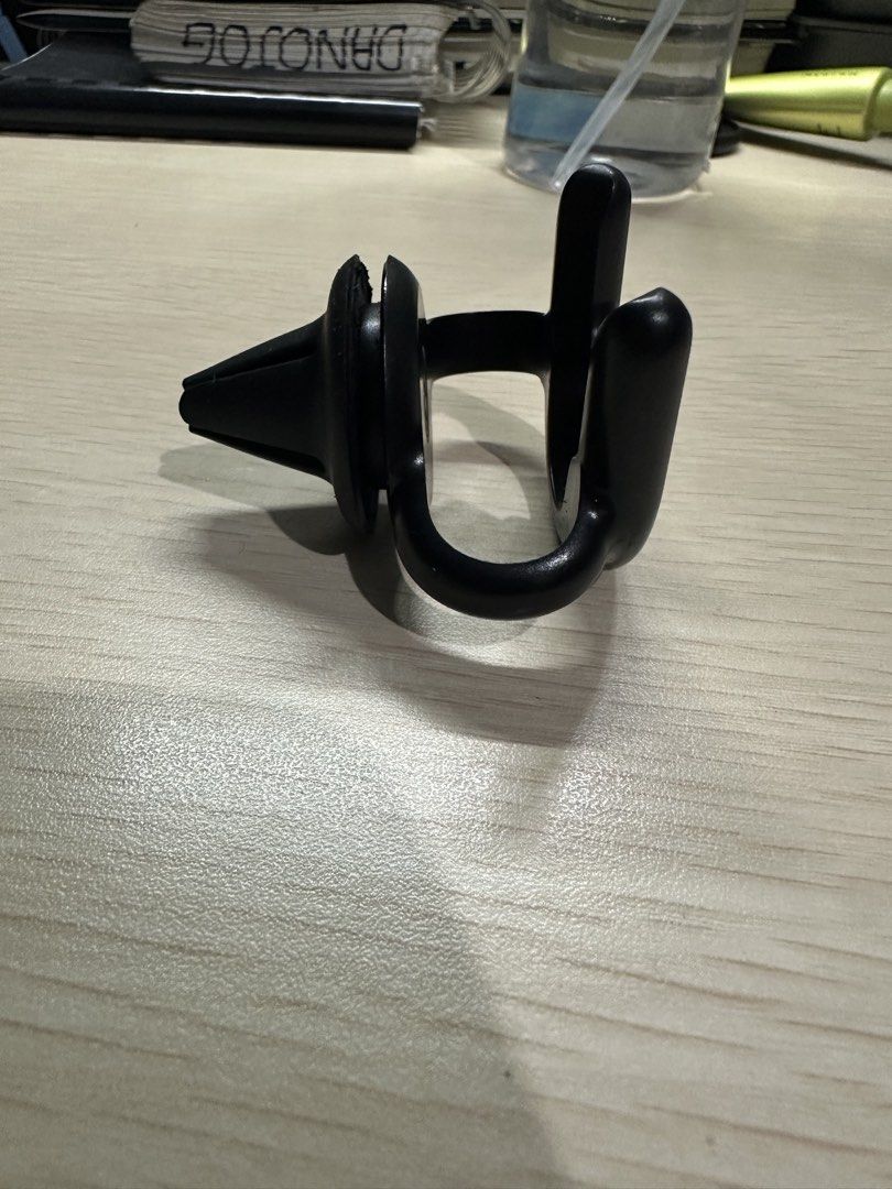 PopSockets PopMount 2 - The Premium Phone Mount - Vent Black (Category: Mounts & Holders) located in Manila. Submitted by shopkriscloset (Listing ID 1448265704, Image 2). Description: Bought for 999. no more box, no inclusions Like new. Rarely used.
