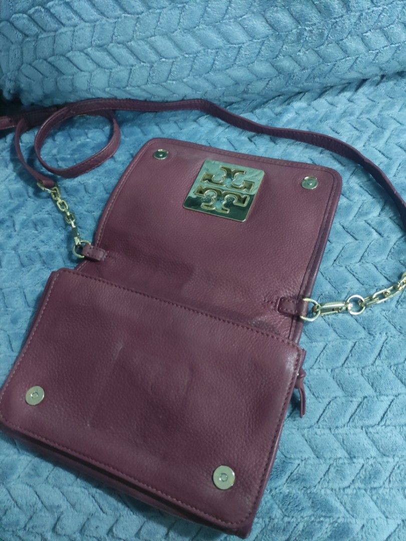 Tory Burch Bag (Category: Luxury Bags & Wallets) located in Cainta. Submitted by luxesparkle (Listing ID 1445932416, Image 3). Description: Authentic Tory Burch Bag U.S. bought very nice in actual.