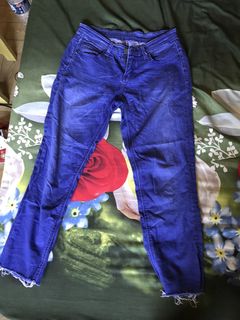 (Category: ) located in . Submitted by uv.rabbits (Listing ID 1448088514, Image 1). Description: .