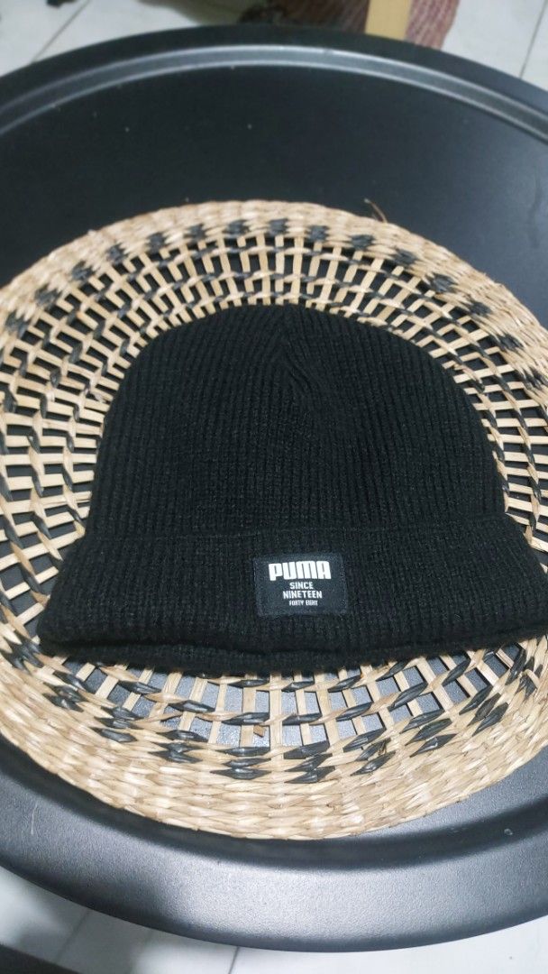 Puma Ribbed Classic Beanie in black (Category: Activewear) located in San Juan City. Submitted by 1clickpick (Listing ID 1448226041, Image 1). Description: .