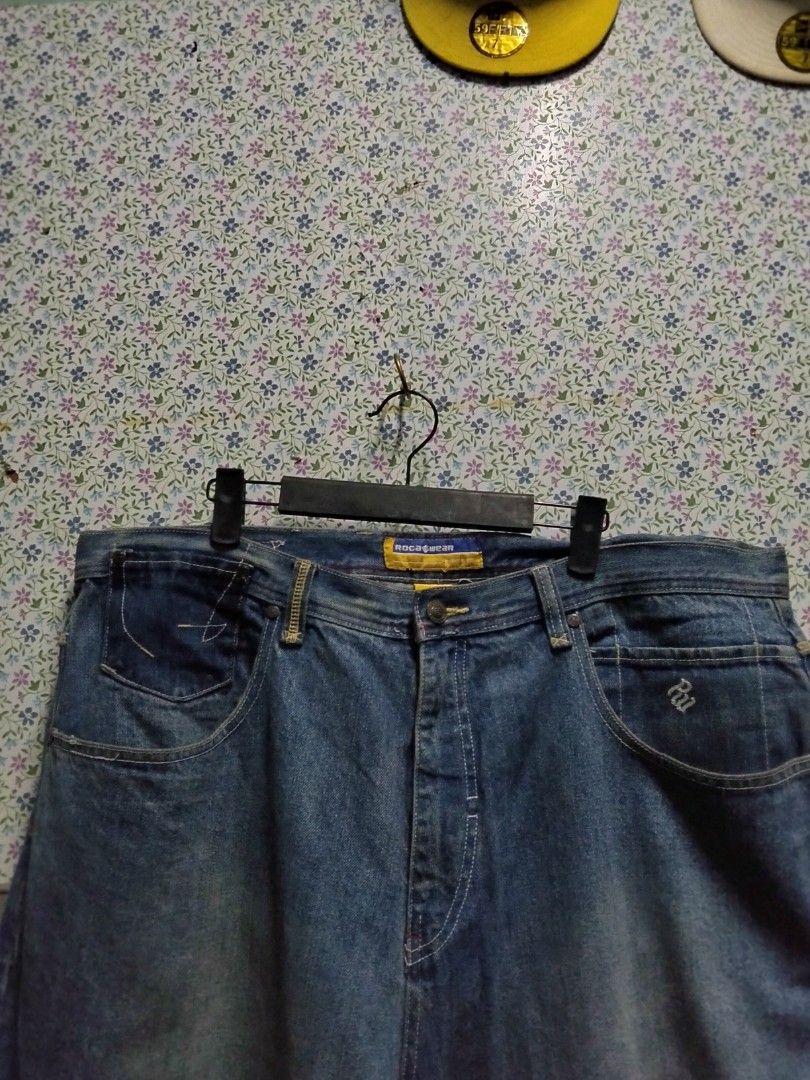 Rocawear Denim Shorts Men's Size 40W (Category: Shorts) located in Manila. Submitted by thrift_ni_aj (Listing ID 1448211613, Image 3). Description: ROCAWEAR HIPHOP LONG JORTS 40X30 AS NEW CONDI .