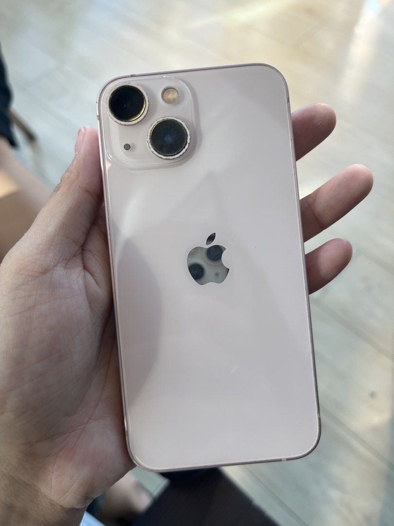 RUSH!! IPHONE 13 MINI (Category: iPhone 13 Series) located in Manila. Submitted by samantha1323 (Listing ID 1448174284, Image 2). Description: NEGOTIABLE!! Flashlight not working 68% Batt Health Minor scratches on screen and sides True Tone working Face ID working.