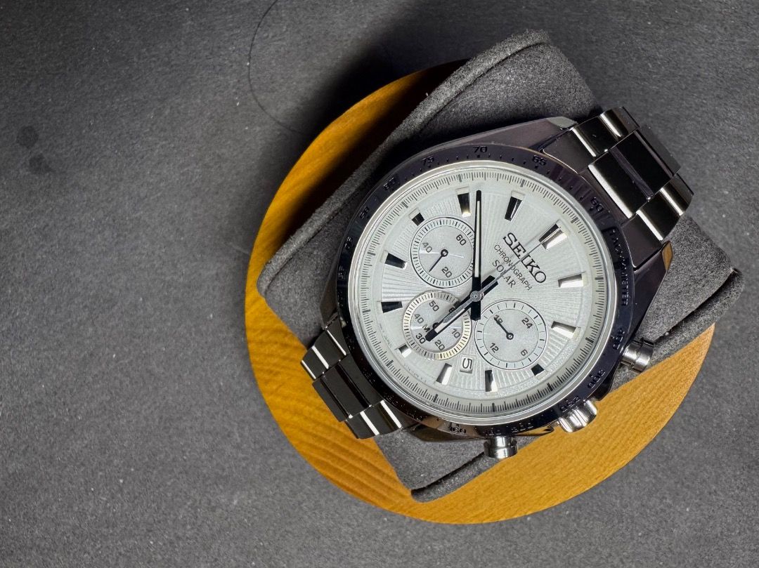 Seiko Chronograph Solar Watch (Category: Men's Watches) located in Caloocan City. Submitted by youngtree-290c (Listing ID 1448079385, Image 1). Description: - Seiko Chronograph Solar Watch - Elegant silver dial with three subdials - Durable stainless steel bracelet - Solar-powered: Never needs a battery change! - Features a precise chronograph function - Perfect for both daily wear and special events - A timeless and classic timepiece.