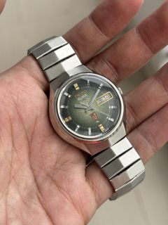 (Category: ) located in . Submitted by luu-vintagewatch (Listing ID 1448110053, Image 1). Description: .