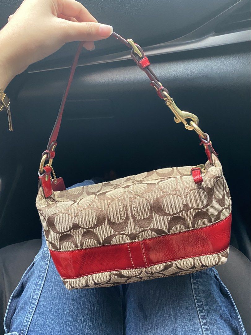 send offer! 2000s vintage coach red shoulder bag (Category: Shoulder Bags) located in Subic. Submitted by shes2pid_ (Listing ID 1448193428, Image 2). Description: 2000s vintage coach red shoulder bag ~ vvv clean and no rubs! ~ spacious <3 pwede swap for coach bags with silver hardware <3 shoot an offer! .