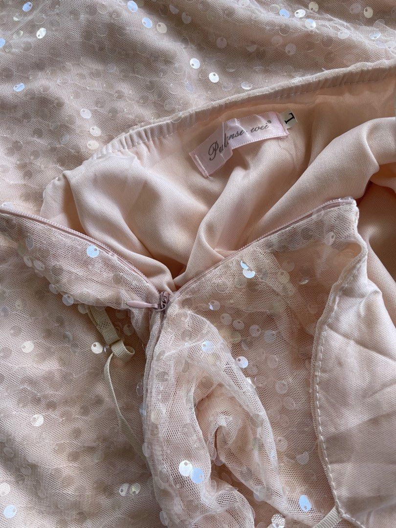 Sequin Baby Pink Short Dress (Category: Dresses) located in San Carlos. Submitted by cherrynoir (Listing ID 1448236264, Image 3). Description: L on tag Best fit to Medium Can fit Semi Medium .