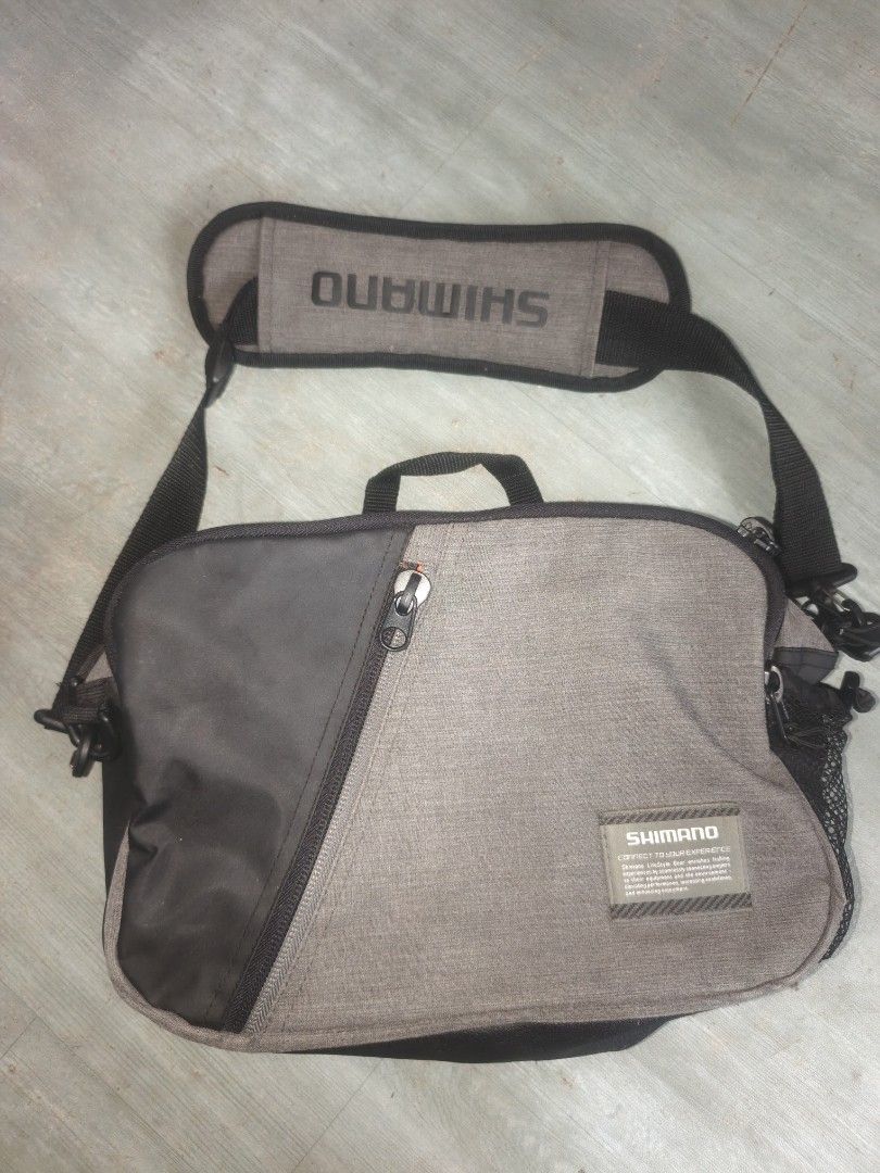 Shimano Fishing Bag (Category: Luxury Bags & Wallets) located in Davao. Submitted by affordathriftph_ (Listing ID 1448137501, Image 2). Description: Excellent / no issue Check photos for details Approx 7-10liters Message interested only, thank you.