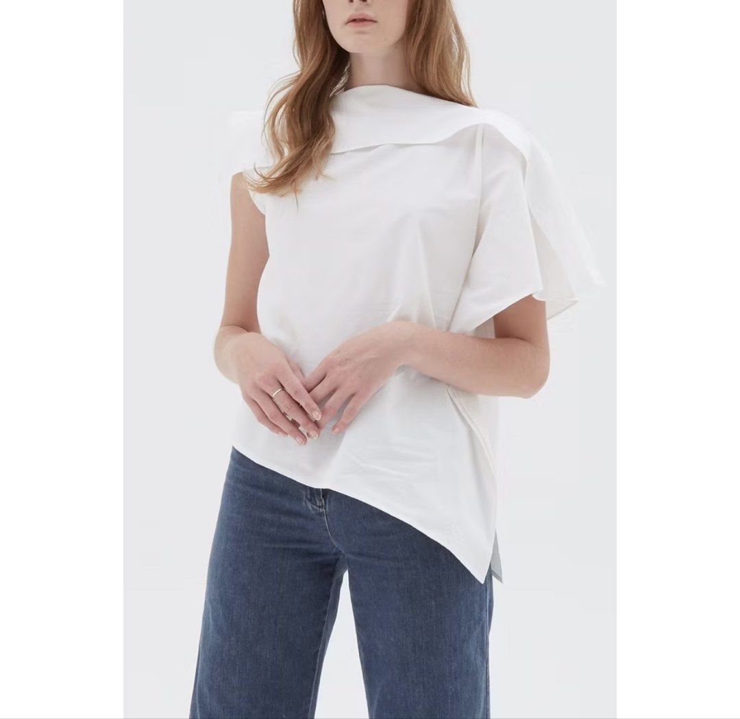 Shopatvelvet white (Kategori: Atasan) berada di Jakarta Selatan. Dikirim oleh prelovedbellia (ID iklan 1448247583, Gambar 1). Deskripsi: .