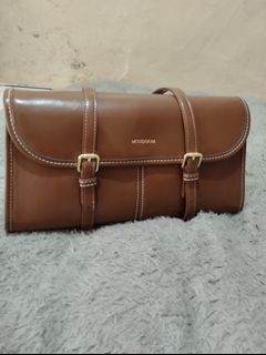 (Kategori: ) berada di . Dikirim oleh prelovedbymywardrobe (ID iklan 1448116725, Gambar 1). Deskripsi: .