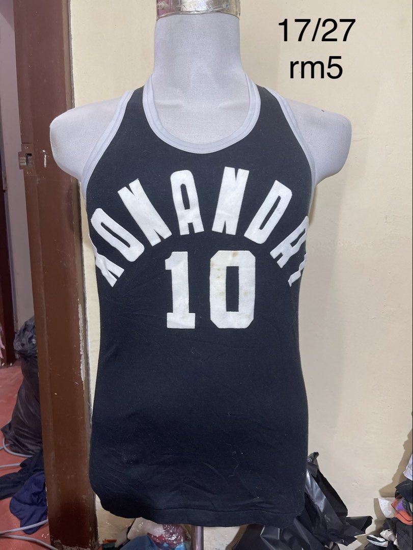 singlet (Category: Tshirts & Polo Shirts) located in Kerteh. Submitted by saifulrizal13 (Listing ID 1448245607, Image 1). Description: good condition .