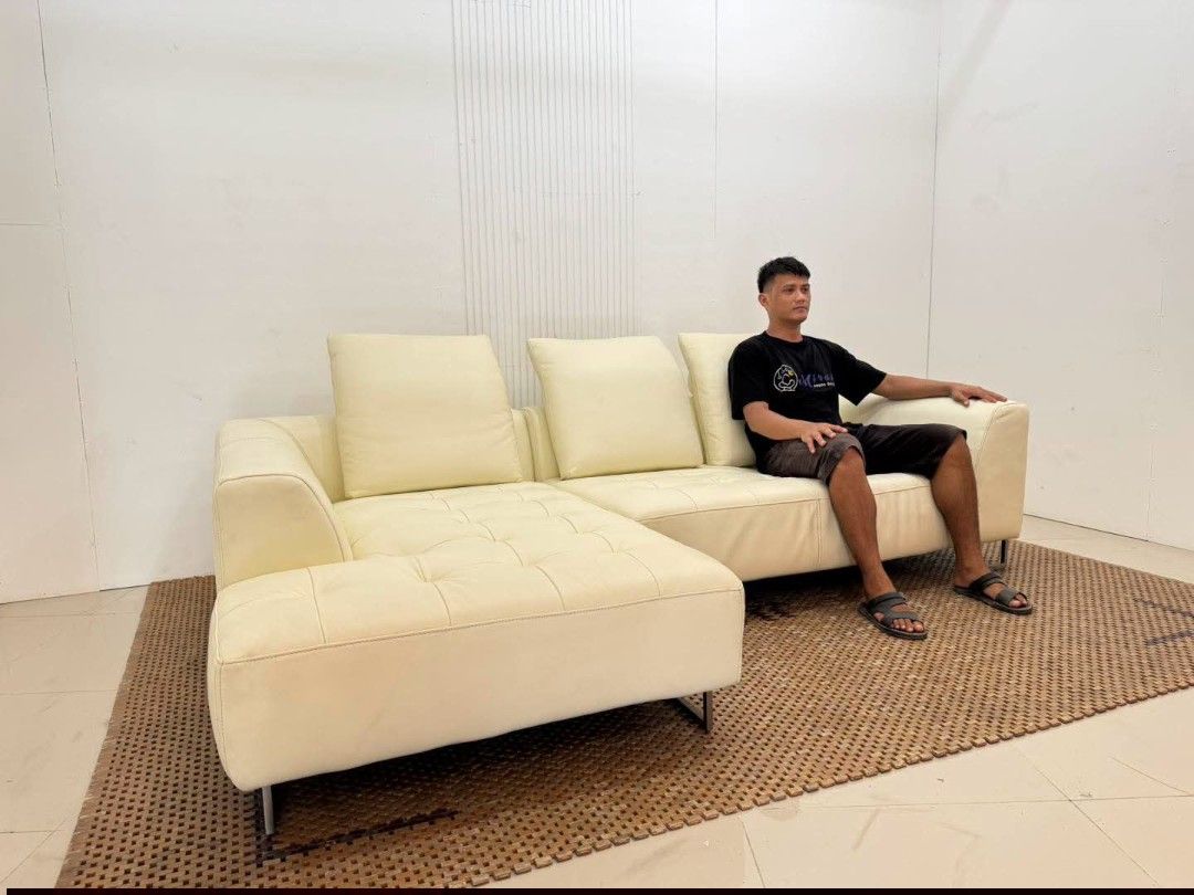 Sofa (Category: Sofas) located in Meycauayan. Submitted by marygracecasimiro (Listing ID 1448277367, Image 3). Description: IDC Otsuka (Otsuka Kagu) L-type Elegant White Leather Couch Sofa 3-4 Seater Price: 55k L96.5 x W62.5/38 x H33/15 In good condition♥️♥️.