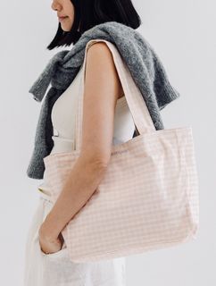(Category: ) located in . Submitted by shopbelowtwenties (Listing ID 1448133510, Image 1). Description: .