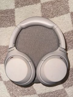 (Category: ) located in . Submitted by dorocloset (Listing ID 1445628202, Image 1). Description: .