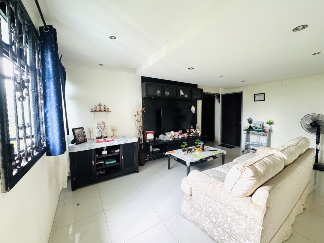 (Category: ) located in . Submitted by deepsthiya (Listing ID 1448100937, Image 1). Description: .