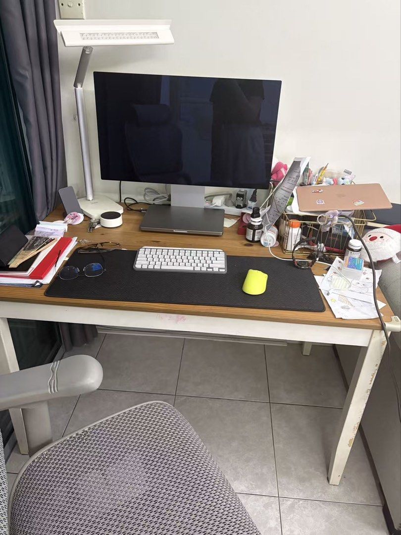 table (Category: Tables & Sets) located in Singapore. Submitted by lzqhhx1-39046 (Listing ID 1448159694, Image 1). Description: - Practical addition to any desk setup.