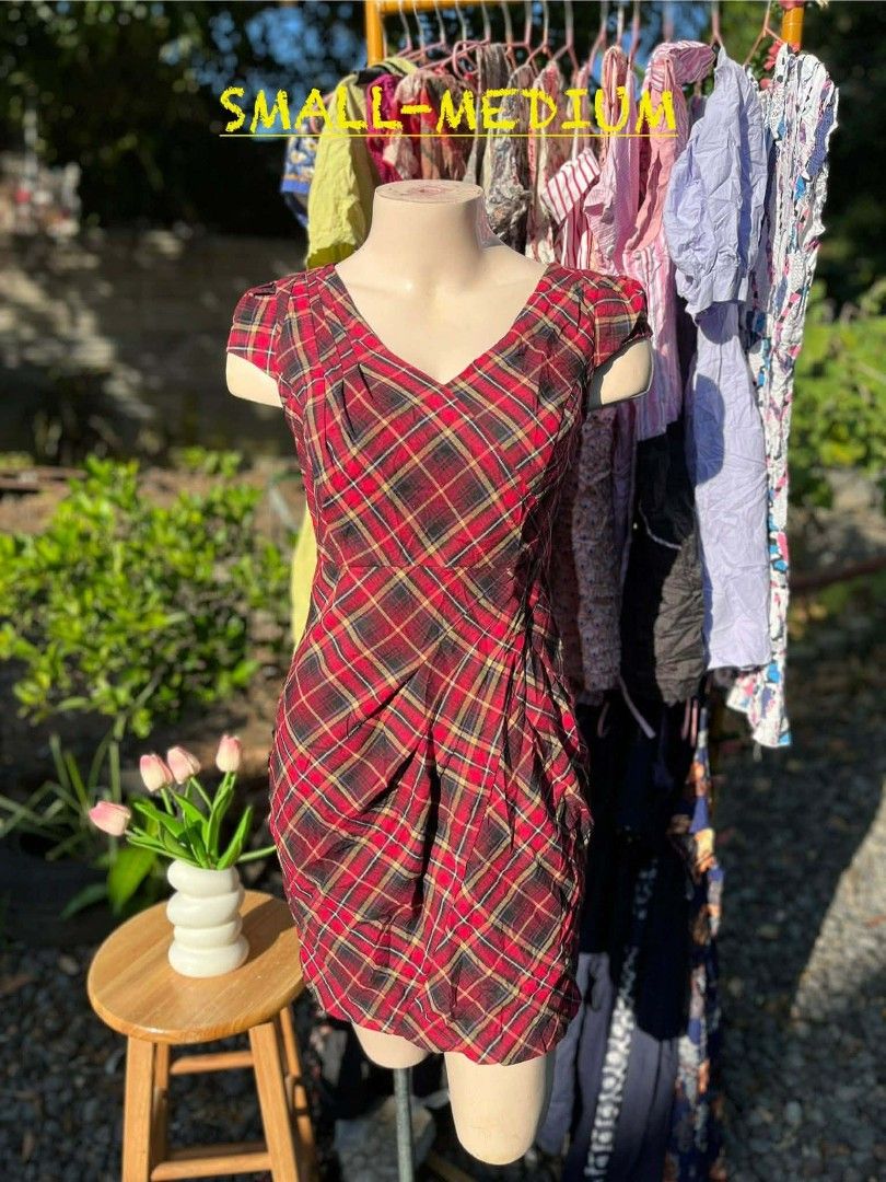 Tartan Mini Dress (Category: Dresses) located in Daraga. Submitted by timeless_thread (Listing ID 1448186337, Image 1). Description: .