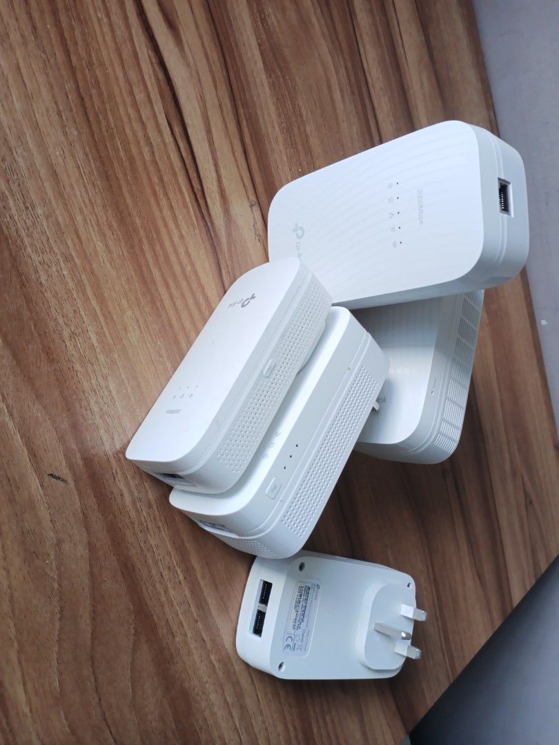 TP-Link 2000Mbps Wi-Fi Range Extender