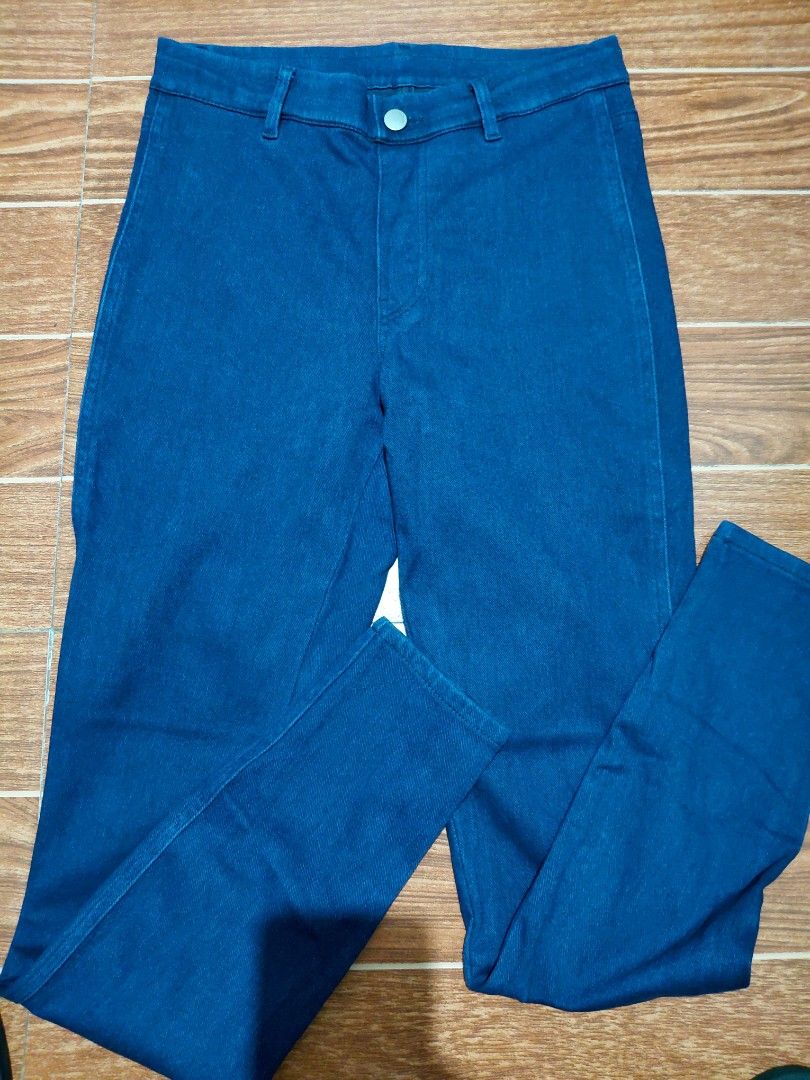 Uniqlo Jeans - Dark Blue & Light Blue (Category: Jeans) located in Quezon City. Submitted by jrodf (Listing ID 1448092029, Image 3). Description: - Uniqlo Jeans - Available in: Dark Blue - Size: Medium (M) - Fit: Comfortable - Perfect for: Casual wear - Feel free to message me if you have any questions!.