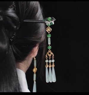 (Category: ) located in . Submitted by lootsofluv (Listing ID 1448110772, Image 1). Description: .