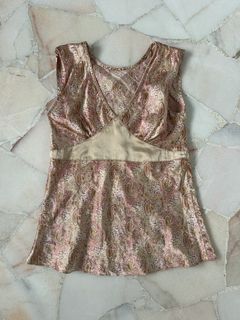 (Category: ) located in . Submitted by angelswearsecondhand (Listing ID 1448105039, Image 1). Description: .