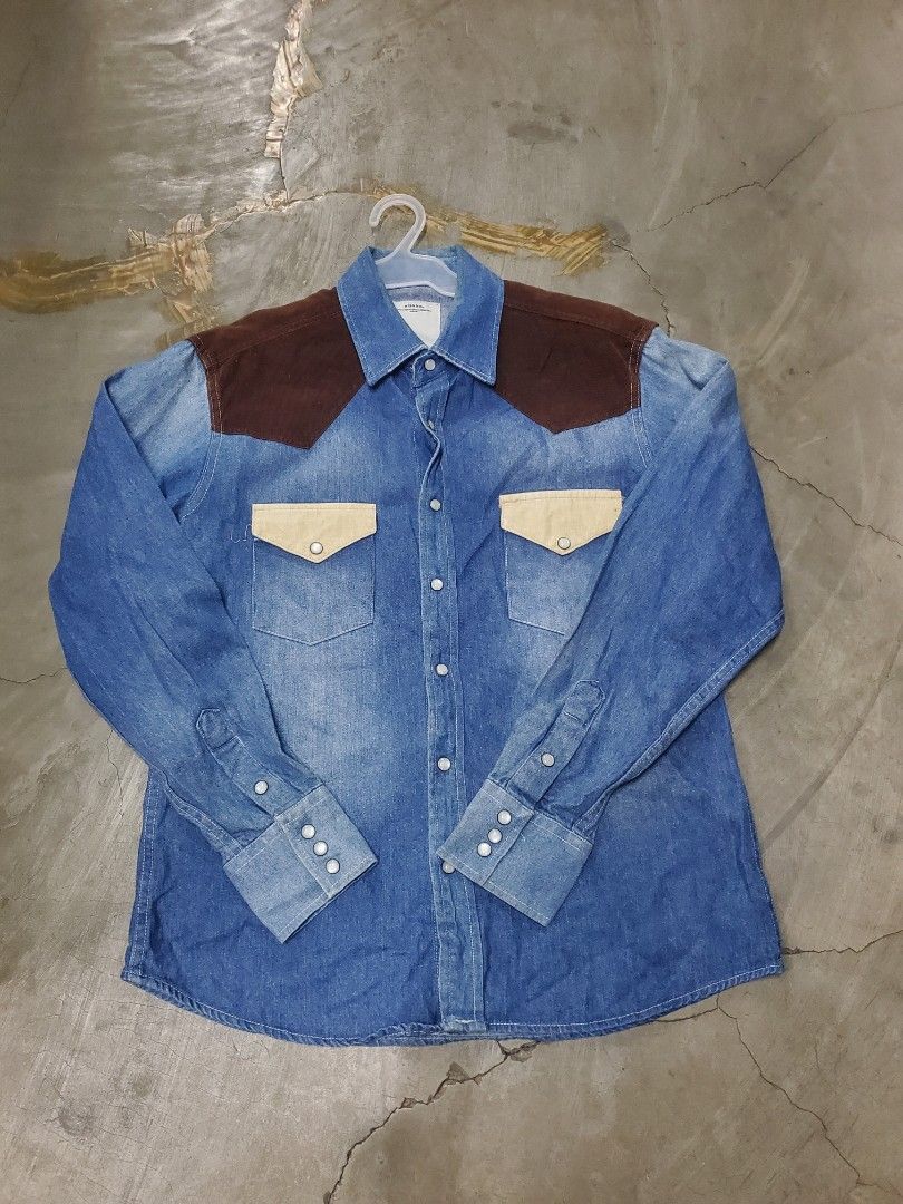 Visvim (Category: Activewear) located in Manila. Submitted by johnmichae02480 (Listing ID 1448108011, Image 1). Description: visvim size large 21x28.
