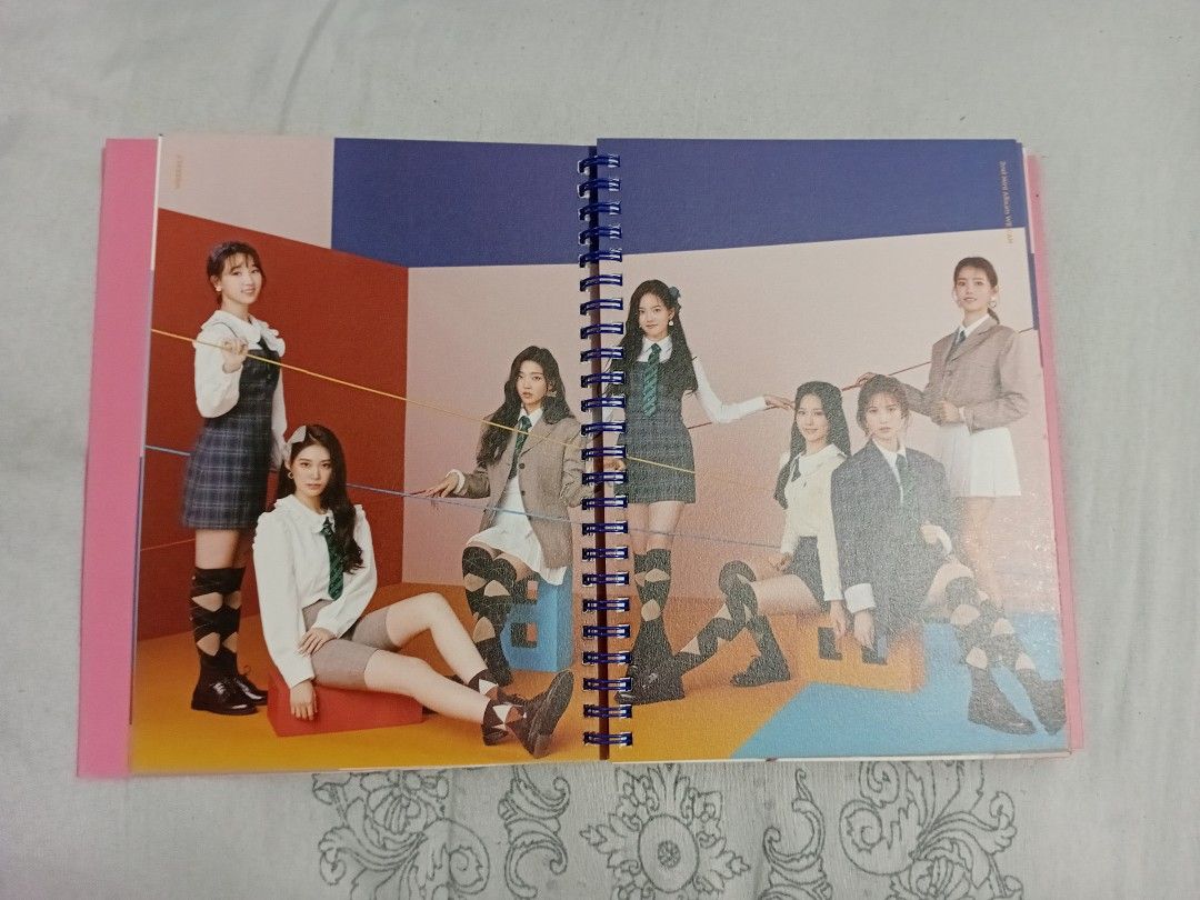 Weeekly - WE CAN 2nd Mini Album Wave Version [UNSEALED] (Category: CDs & DVDs) located in Batangas. Submitted by rj.btst_ (Listing ID 1448181858, Image 3). Description: FOR SHIPPING: 800 + local shipping fee *Buyers will shoulder shipping fee FOR MEET UP: 800 + 150 handling fee No tingi, to be bought in set. All items in good condition and CD still working. COMPLETE INCLUSIONS : + Booklet + CD + Photocard (Jaehee) + Planet Photocard (Jihan) + Mes