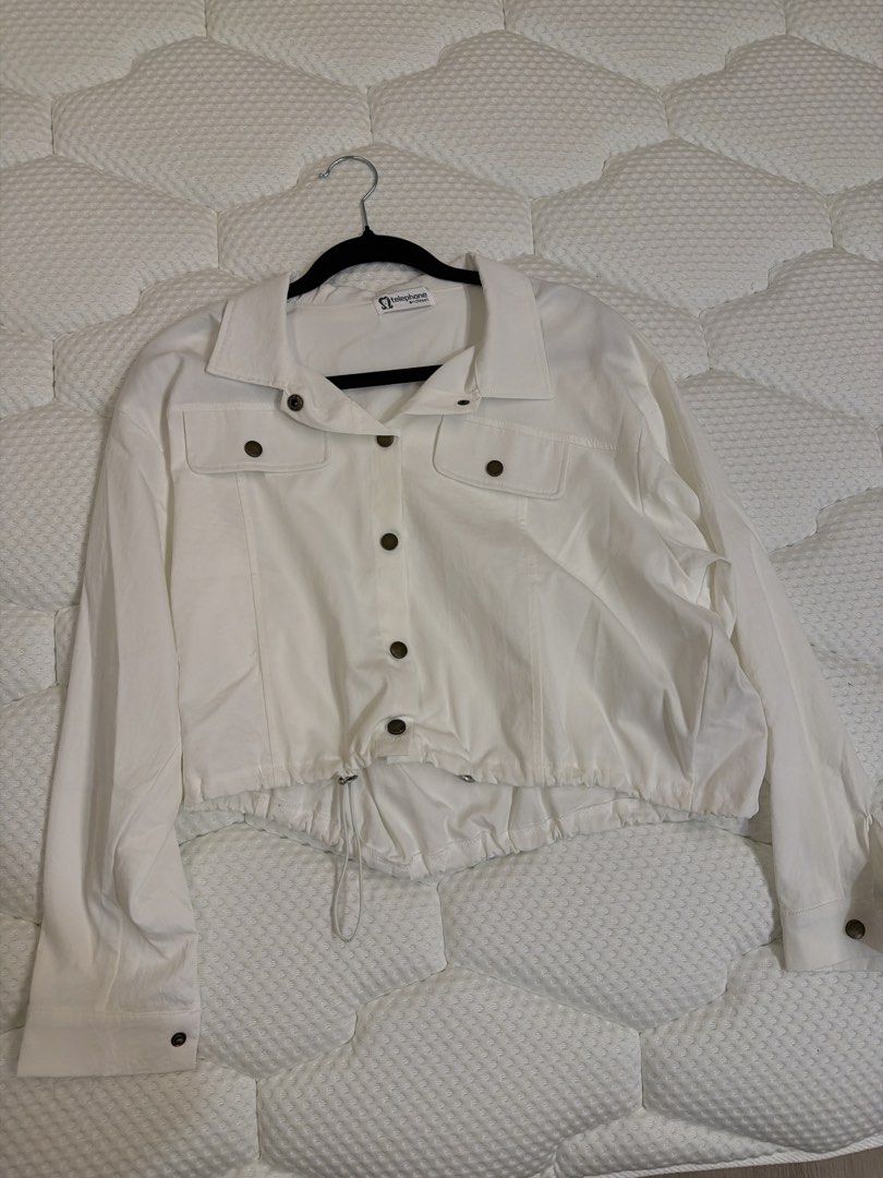 White Cropped Drawstring Jacket (Category: Coats, Jackets and Outerwear) located in Makati City. Submitted by onlineshopper21 (Listing ID 1448212896, Image 1). Description: .